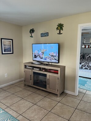 1 bedroom, desk, iron/ironing board, free WiFi