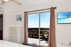 2 bedrooms, free WiFi, bed sheets - Gulf front home w/ views in most rooms! Amethyst Dunes (Indian Pass)
