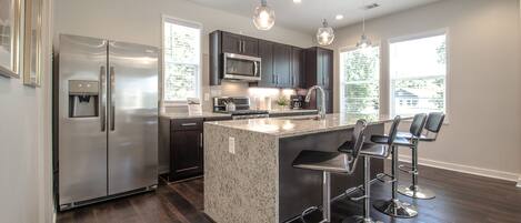 Microwave, oven, stovetop, dishwasher