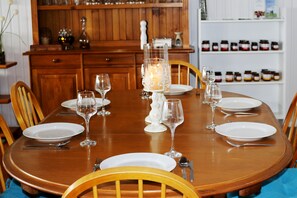 تناول الطعام