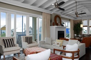 TV, fireplace, DVD player