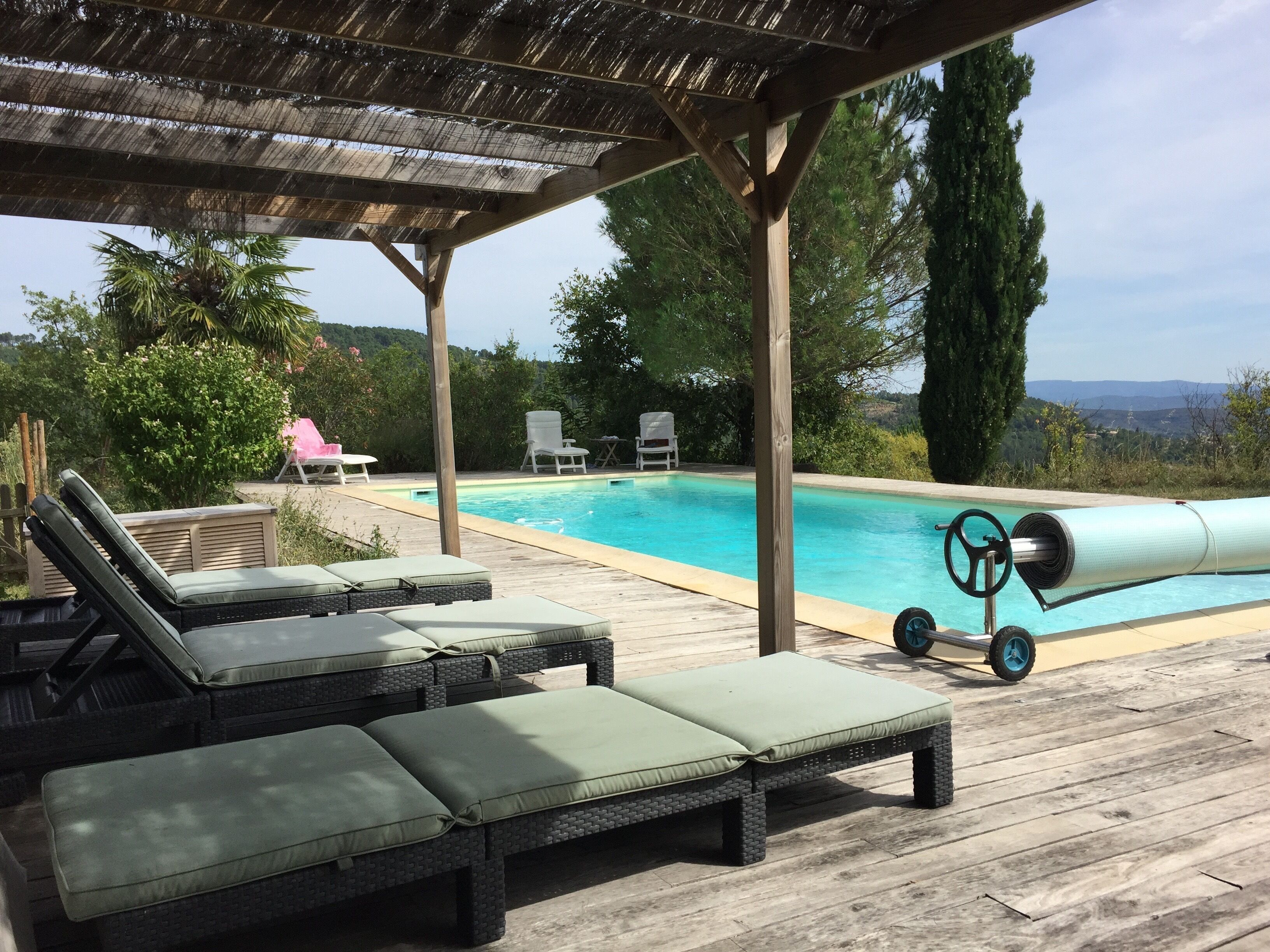 Et oppvarmet basseng