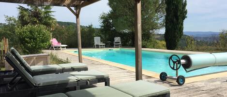 Et oppvarmet basseng