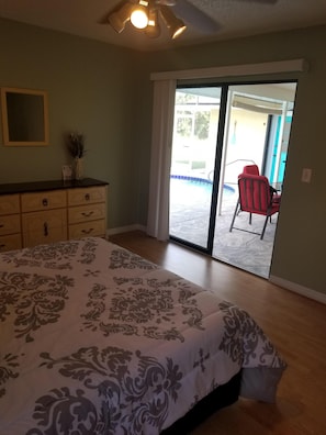 3 chambres, fer et planche à repasser, accès au Wi-Fi (inclus)