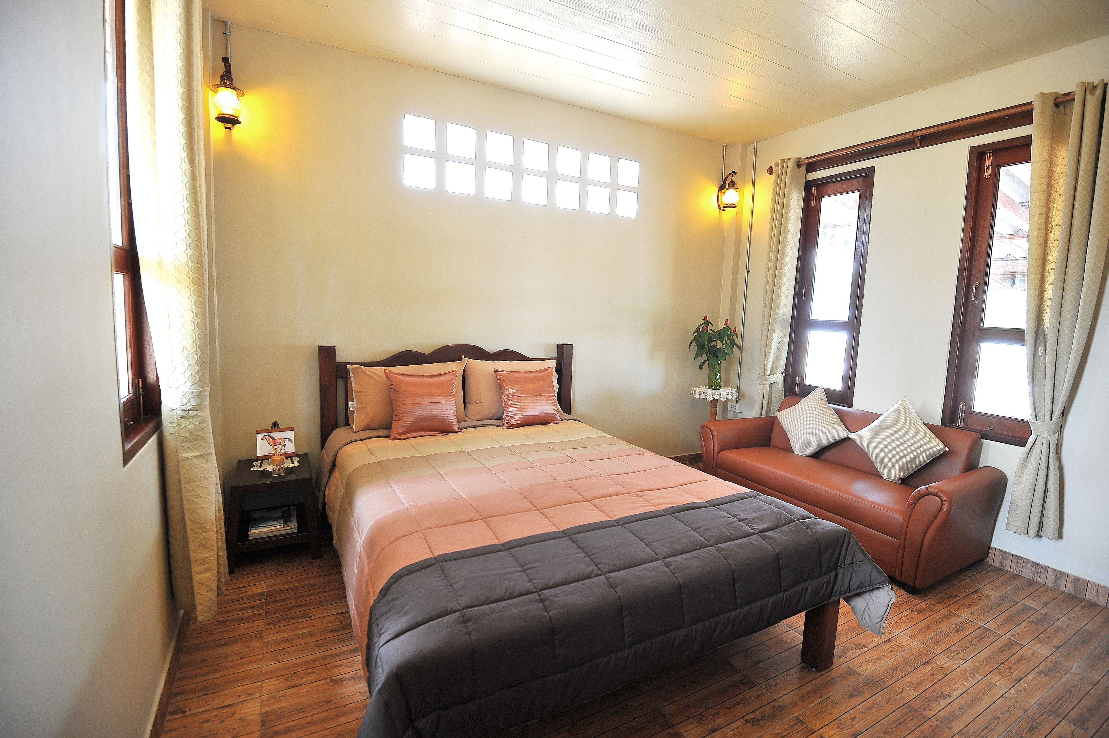 Standard Double Room | Free WiFi, bed sheets