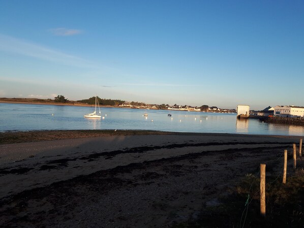 Vlak bij het strand