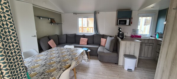 TV, DVD player, stereo