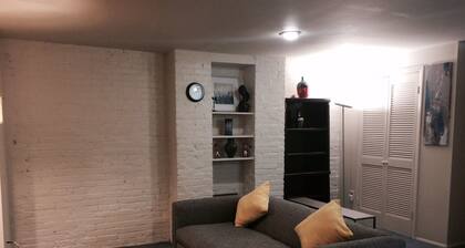 Ubicación, comodidad y encanto en Capitol Hill. Estacionamiento GRATIS incluido