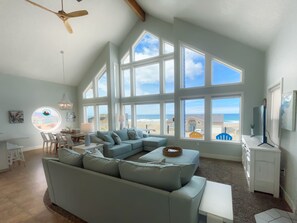 Smart TV, fireplace, DVD player, books