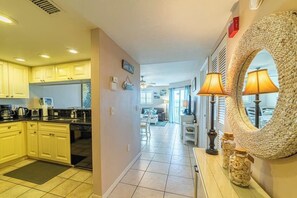 Imagen sin descripción, 4 de 48, botón