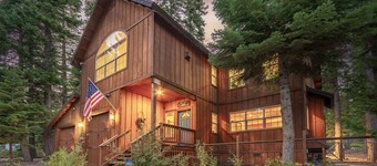 Lake View Home! Stappen naar het strand en Gar Woods! Dog Friendly! Wekelijkse tarieven! 