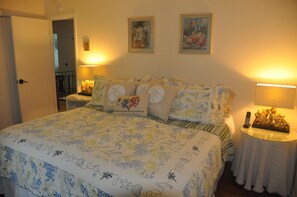 7 bedrooms, iron/ironing board, WiFi, bed sheets