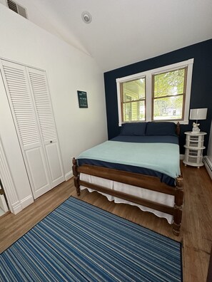 3 slaapkamers, een bureau, een strijkplank/strijkijzer, gratis wifi