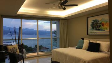 3 bedrooms, in-room safe, iron/ironing board, travel crib
