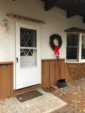 Exterior detail - The main lodge at Jay (Jay)