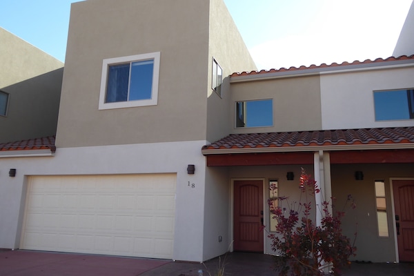 Front of Townhouse. Close to town, easy to find and access.