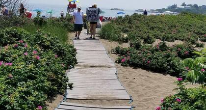 Summer Fun! (Do not miss the outdoor shower)
