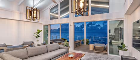 Älytelevisio, kirjoja, tulostin