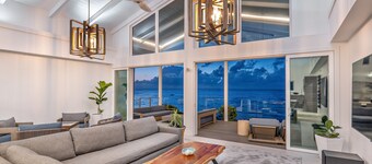 Nouvelle propriété de luxe en bord de mer 4 chambres 4 salles de bain sur la côte nord d'Oahu