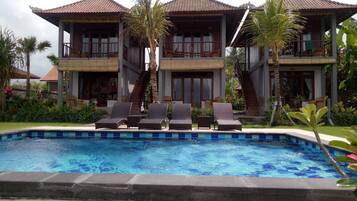 Alberca al aire libre