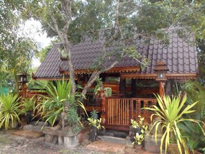 Exterior - Chatpimarn Resort Hotel (Yasothon)