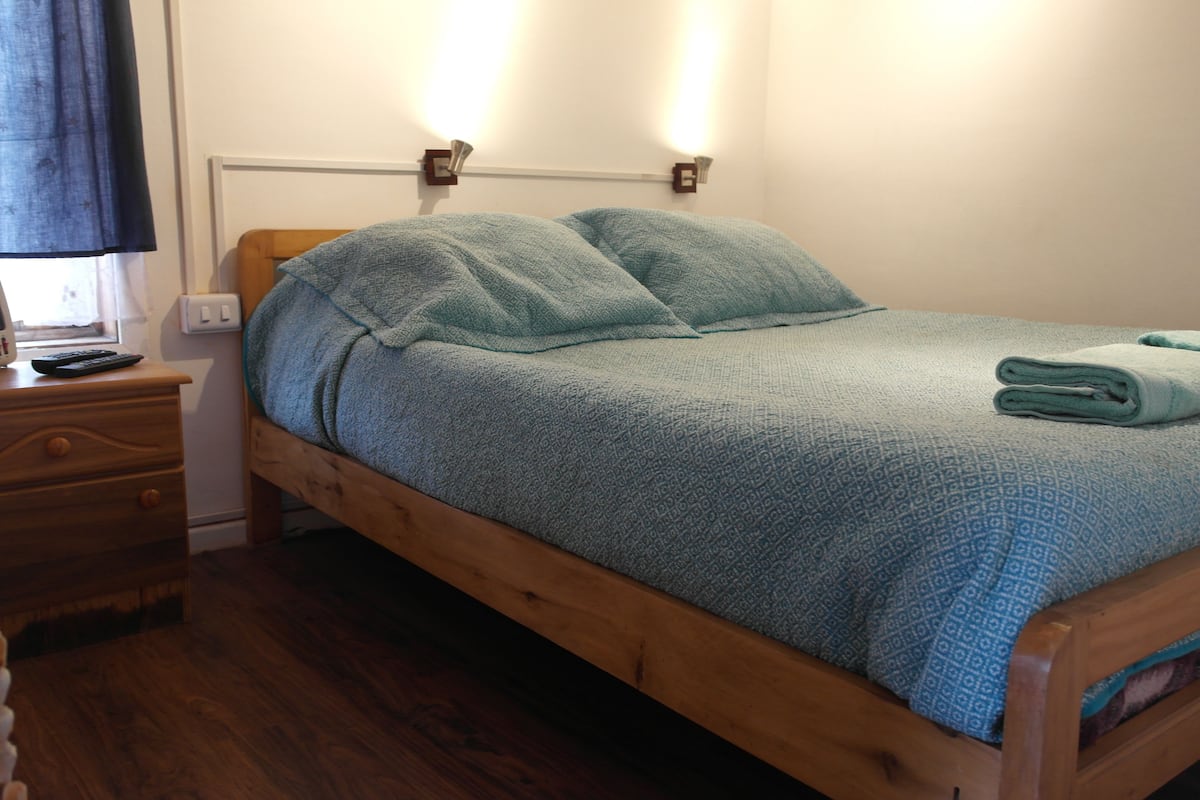 Apartment, 1 Queen Bed, Non Smoking, Private Bathroom