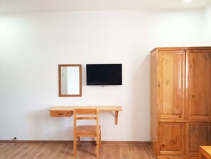 Twin Room | Room amenity