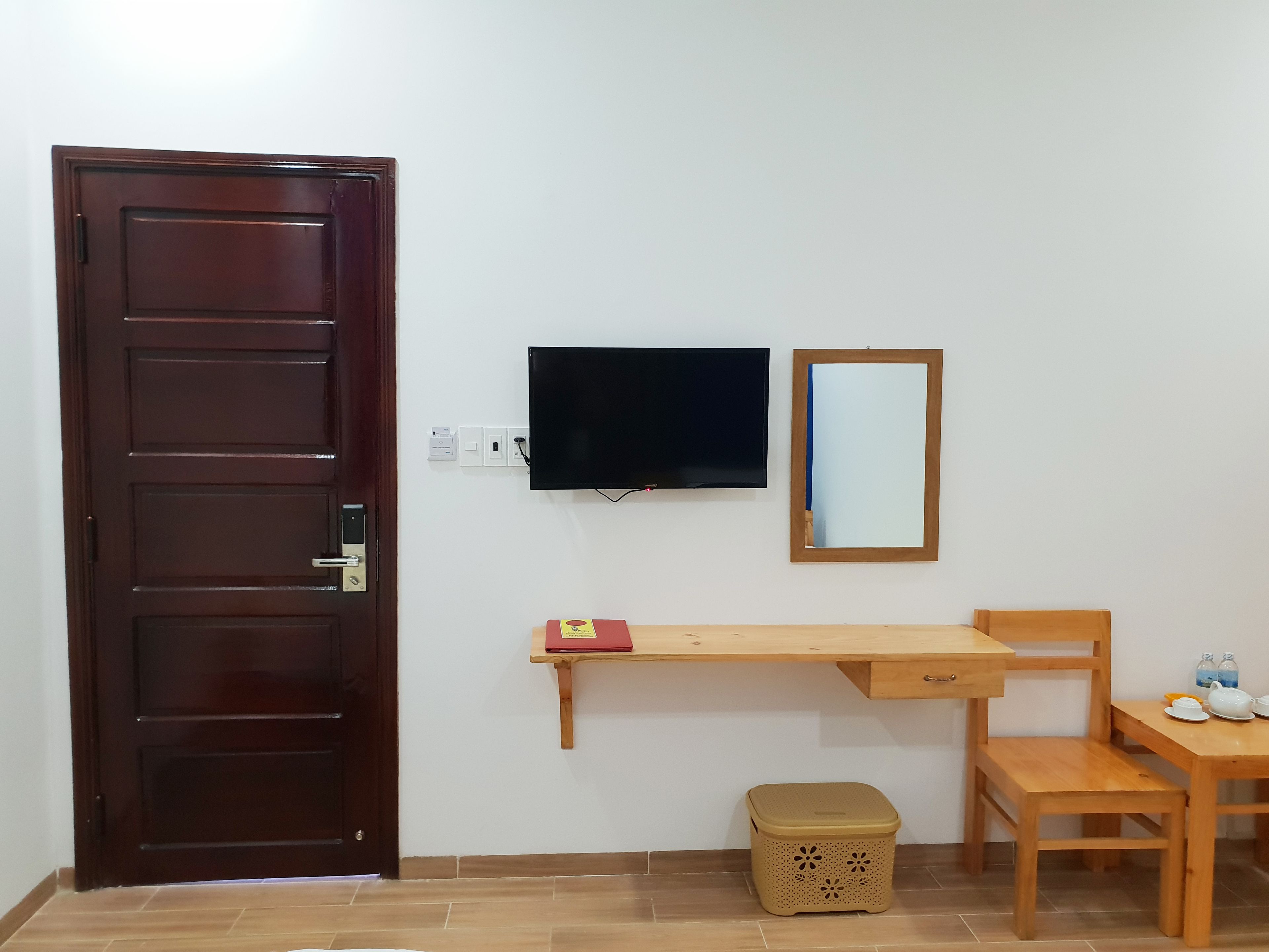 Twin Room | Minibar, desk, soundproofing, free WiFi