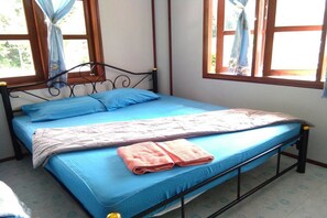 Free WiFi, bed sheets - Ton Tawan resort (Ko Kood)