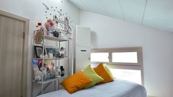 House | 4 bedrooms, free WiFi