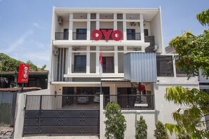 Exterior - Hotel O Graha 99 (Surabaya)