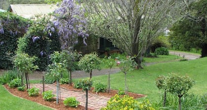 Leafield Cottages