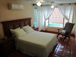 4 Schlafzimmer, Schreibtisch, Bügeleisen/Bügelbrett, kostenloses WLAN