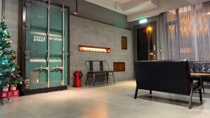 Reception hall - Kenting True Color Hostel (Hengchun)