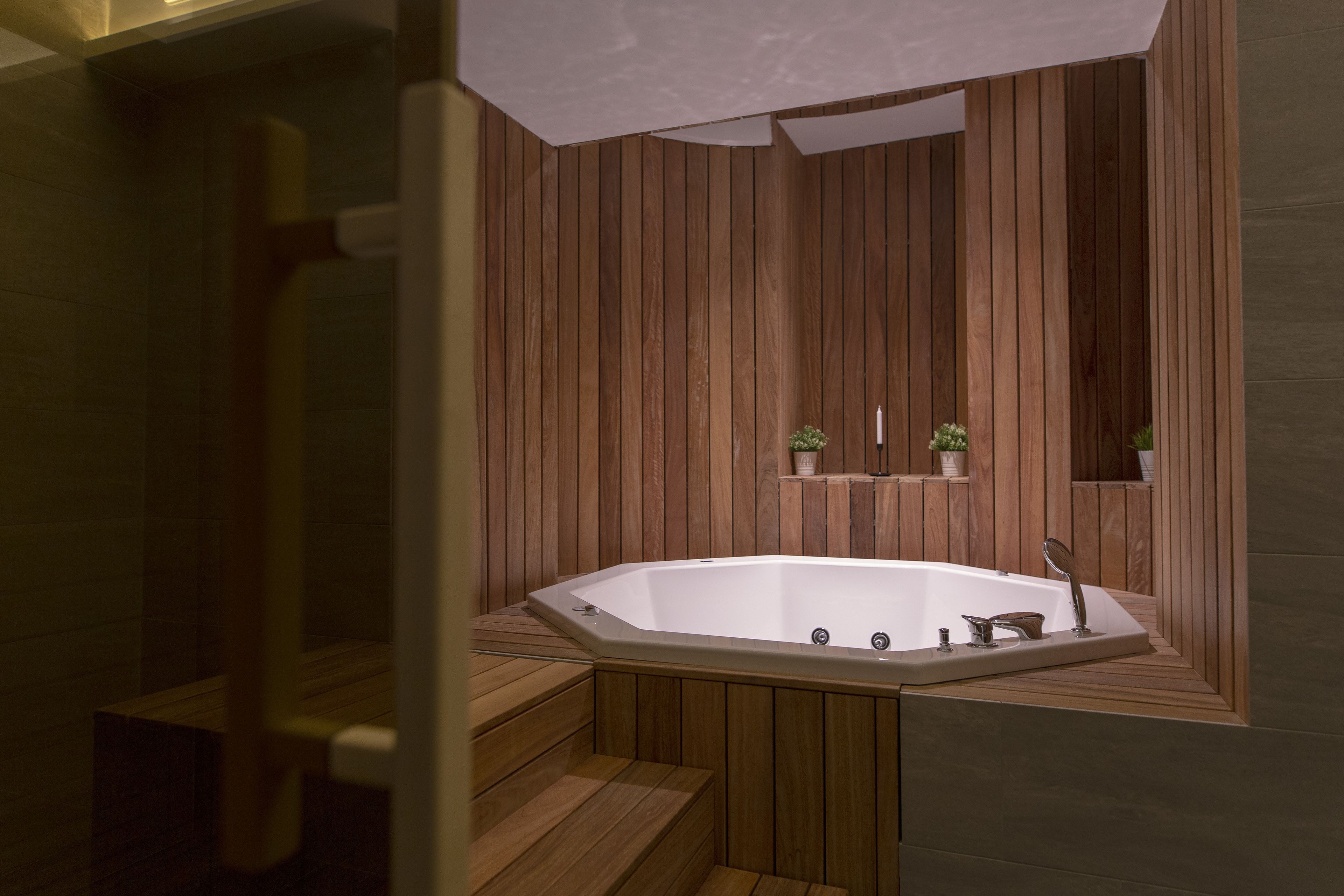 Photo - Public House Hotel