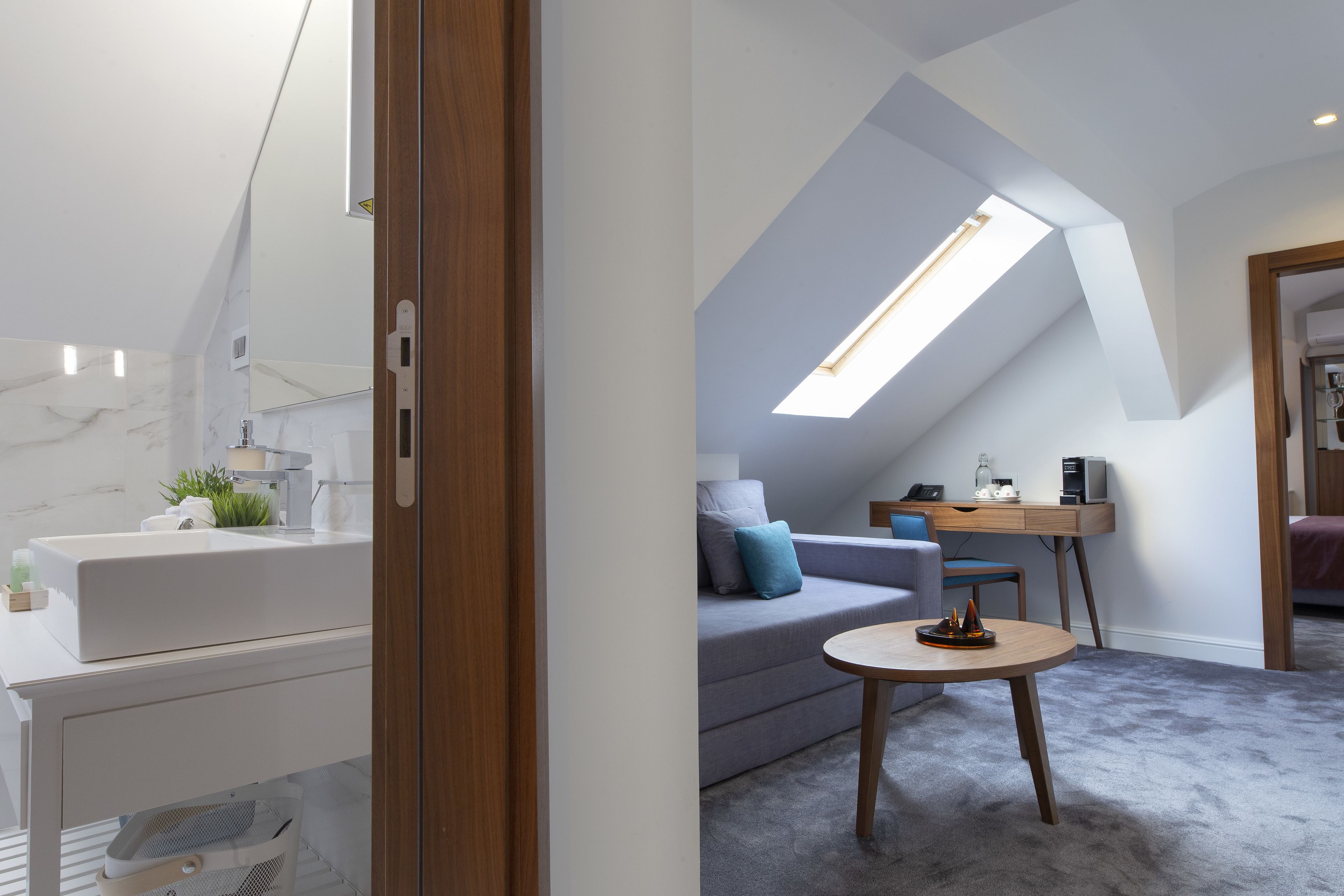 apartment, 2 bedrooms | frette italian sheets, premium bedding, memory-foam beds, minibar