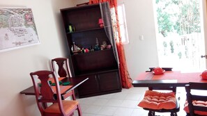 Dining - Bright and youth condo with hot water. (Santo Domingo Este)