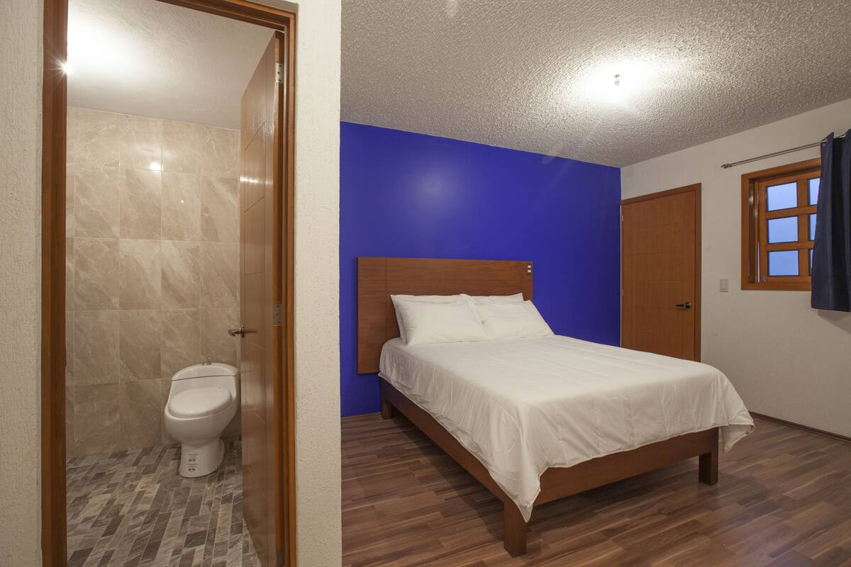 Kamar Double Klasik, 1 Tempat Tidur Queen, Bebas Asap Rokok | Setrika/meja setrika, Wi-Fi gratis, dan seprai linen