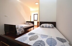 4 habitaciones, wifi gratis y ropa de cama 