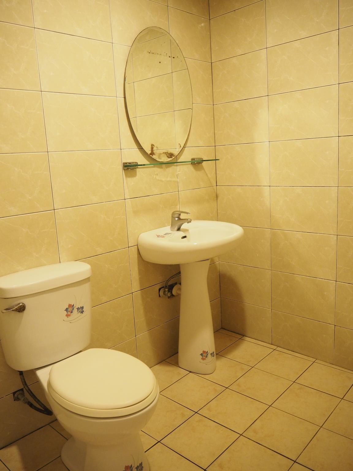 Standard Quadruple Room (205, 305) | Bathroom shower