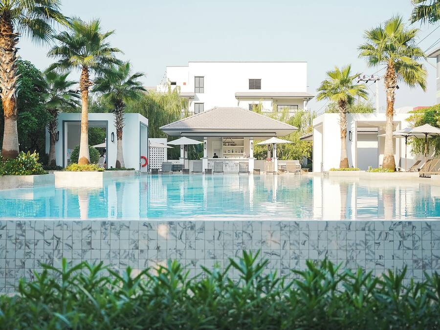 2 outdoor pools, pool umbrellas, sun loungers