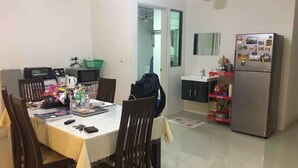 In-room dining - Covellia (Kuala Lumpur)
