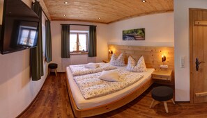 2 bedrooms, Internet, bed sheets
