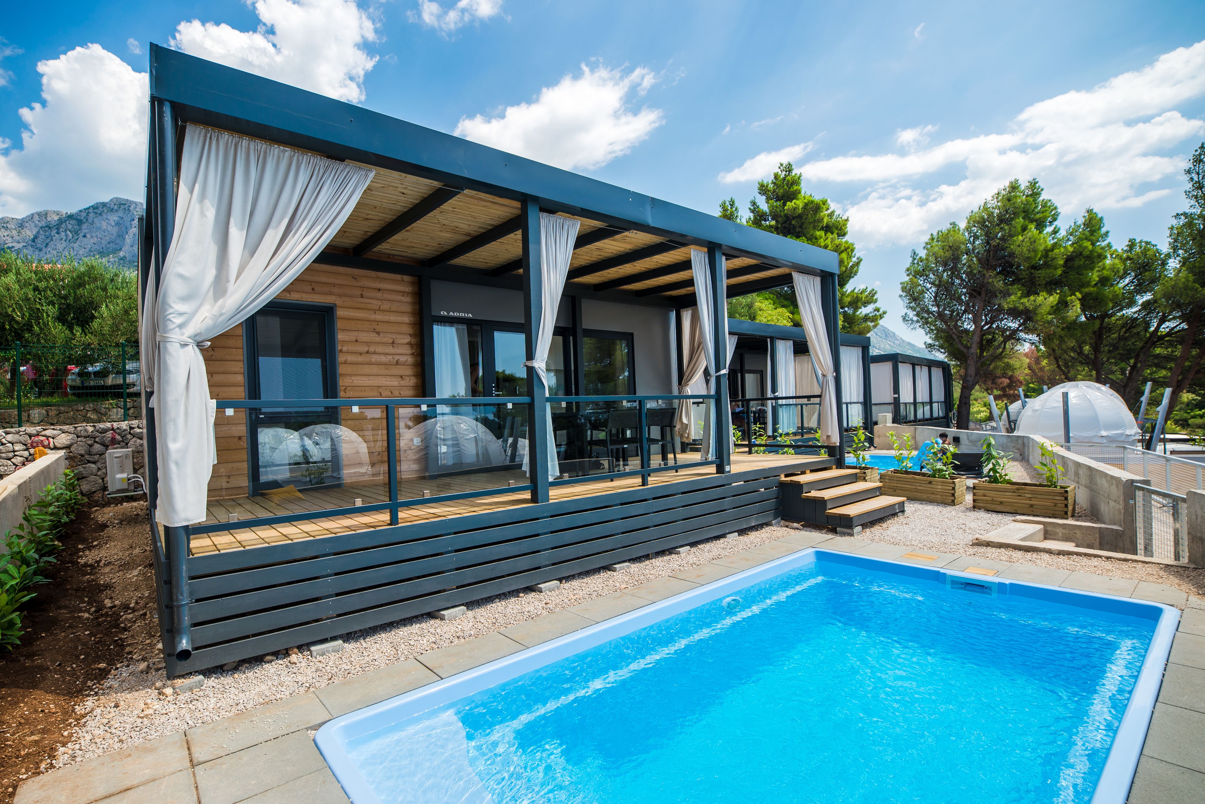 Deluxe Mobile Home, 3 Bedrooms | Private pool