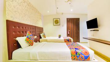 Deluxe Double Room, 1 Double Bed, Non Smoking | In-room safe, free WiFi, wheelchair access