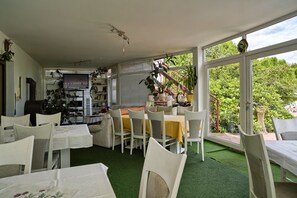 Desayuno a la carta incluido todos los días