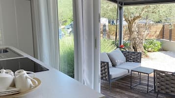 Nhà di động Premium | Hiên