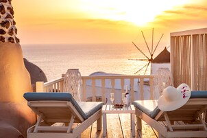 Studio (Thetis Cave Studio) | Balcony view