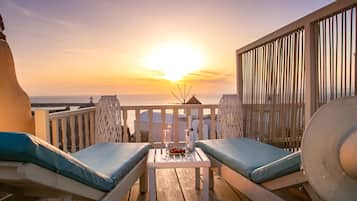 Studio (Thetis Cave Studio) | Blick vom Balkon