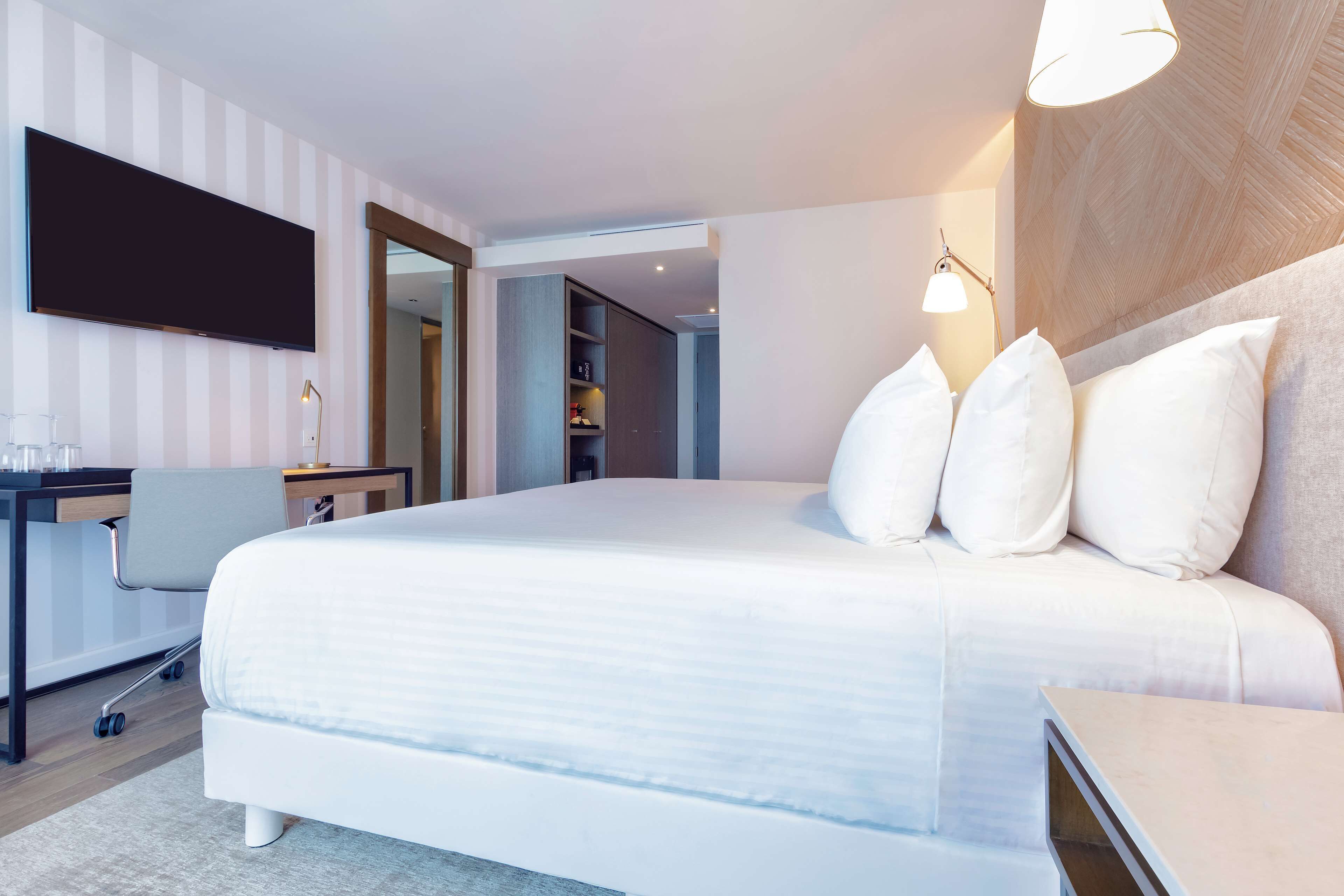 1 bedroom, minibar, in-room safe, desk